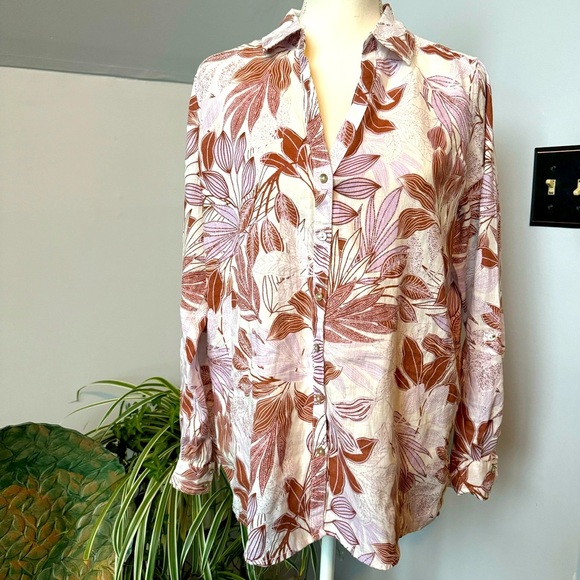Tahari 100% Linen Button Up Blouse White w/ Leaf Pattern in Brown & Lavender Med - Picture 1 of 6